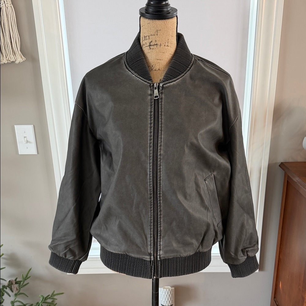 🆕 Steve Madden Women’s Charcoal Bomber Jacket Small